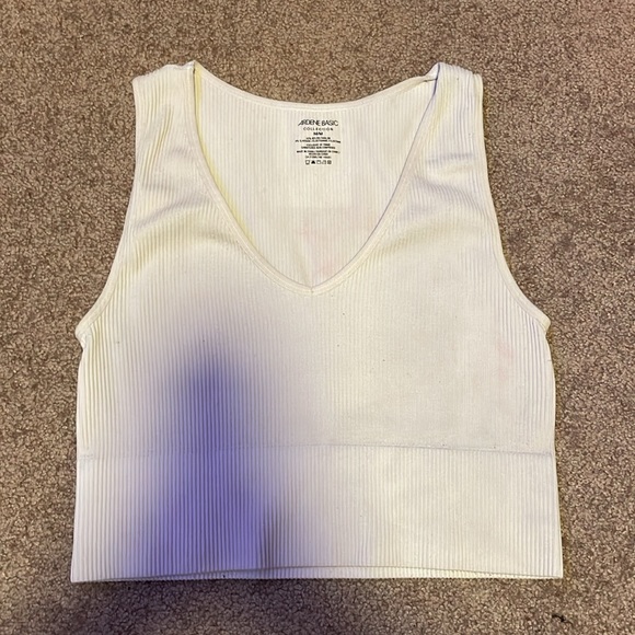 3 Ardene layering tank tops - Picture 3 of 4